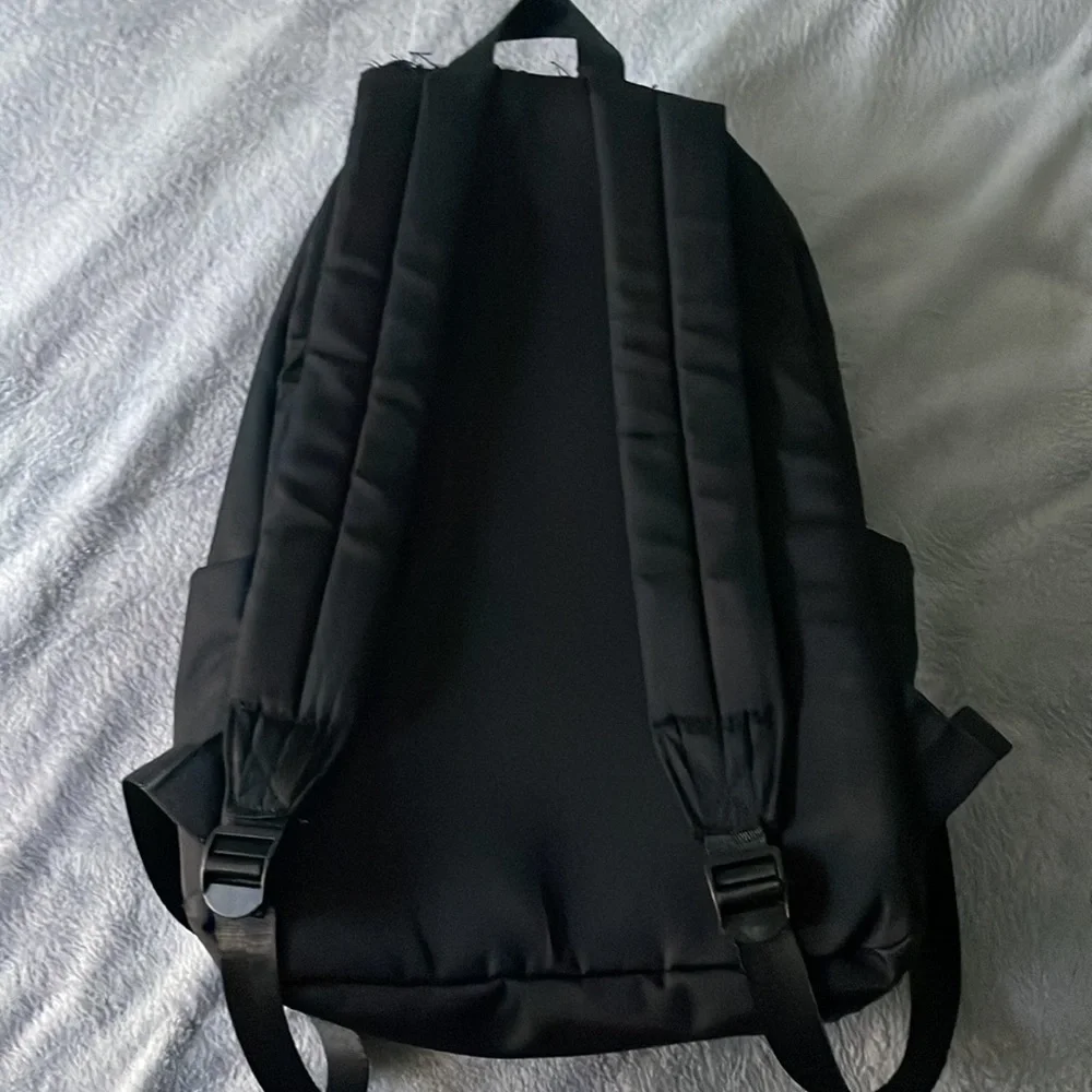 true religion backpack - Picture 2 of 4